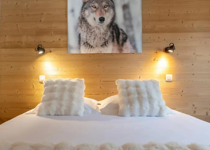 Cozy Sleeps 4 Mountain View 300m Lift Апартаменти Шамоні