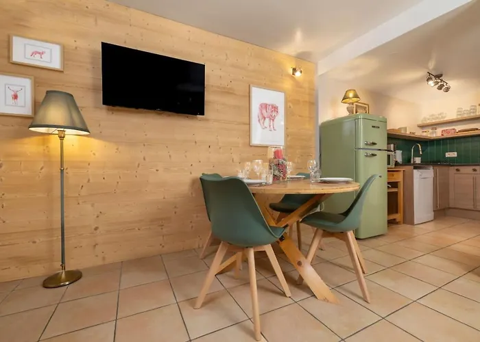 Cozy Sleeps 4 Mountain View 300m Lift * Chamonix